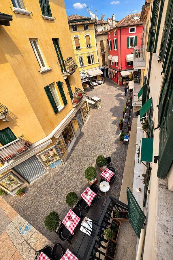 Vinessa Rooms in Sirmione, Gardasee-Berge