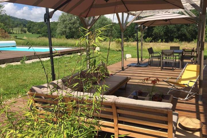 Location de vacances pour 6 personnes, avec Terrasse et Jardin à La Balme-de-Sillingy