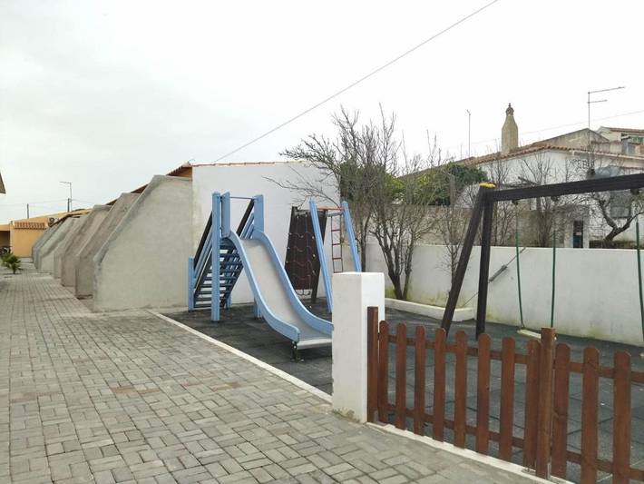 Gîte pour 3 personnes, avec bassin pour enfant et piscine ainsi que vue et jardin, animaux acceptés dans Ourique - 3