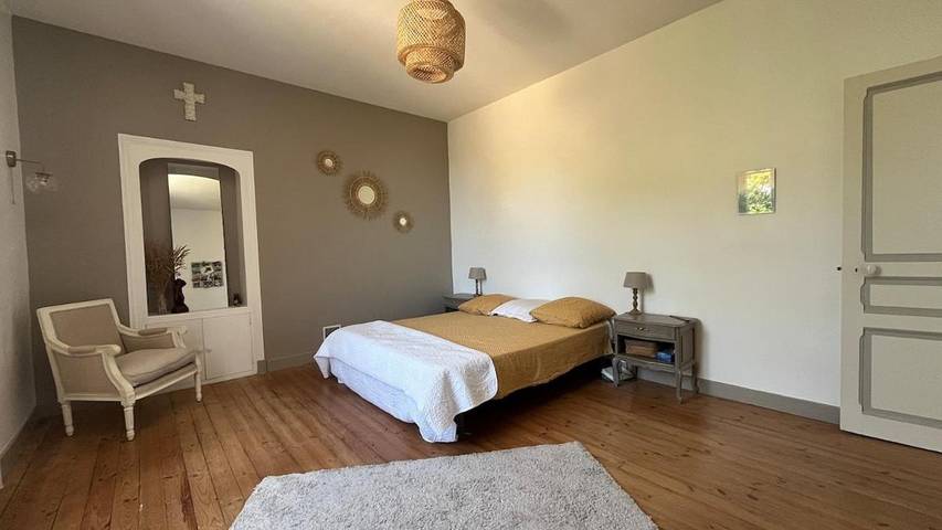 Location de vacances pour 10 personnes, avec vue et terrasse à Moutiers-les-Mauxfaits - 3