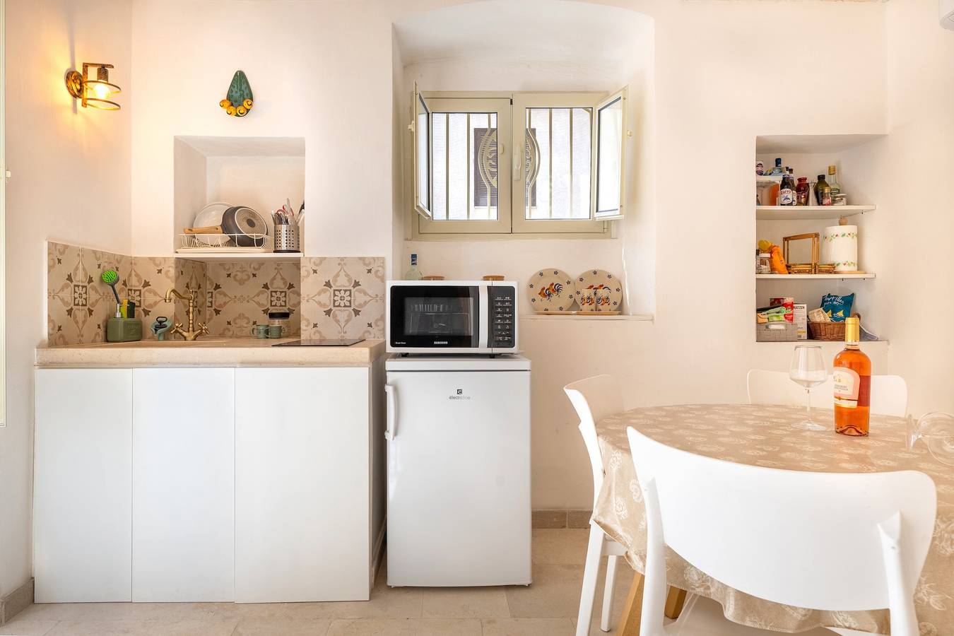 Appartement entier, Abbash da Mery – Maison historique avec bain à remous au cœur d’Ostuni in Ostuni, Salento