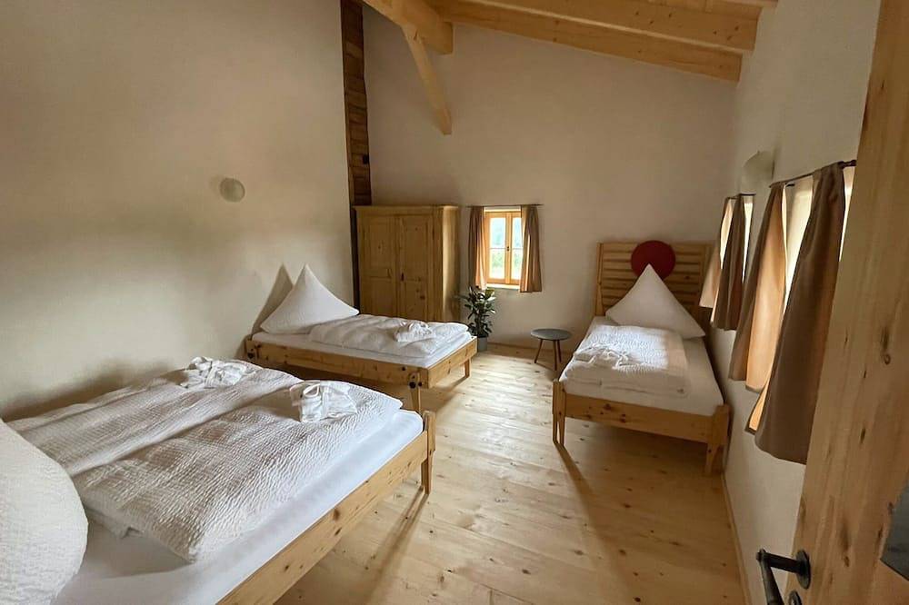 Ferienhaus rehberg14 - historic farm with pond & sauna in Drachselsried, Ostbayern