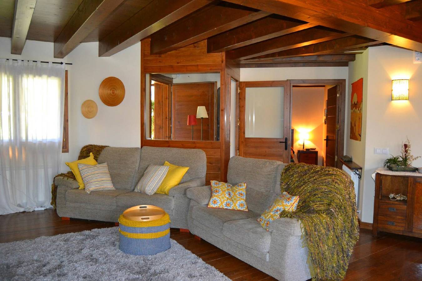 Entire holiday apartment, Ground Floor 3 rooms Pool, Fireplace, Garden & Wi-Fi in Queixans, Fontanals de Cerdanya