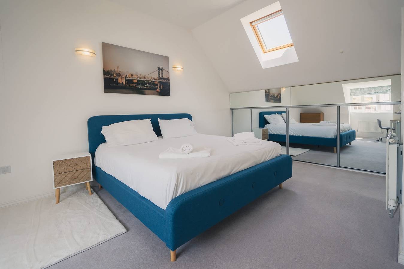 Stylish 3-Bed Retreat with Garden and Parking in Northamptonshire
