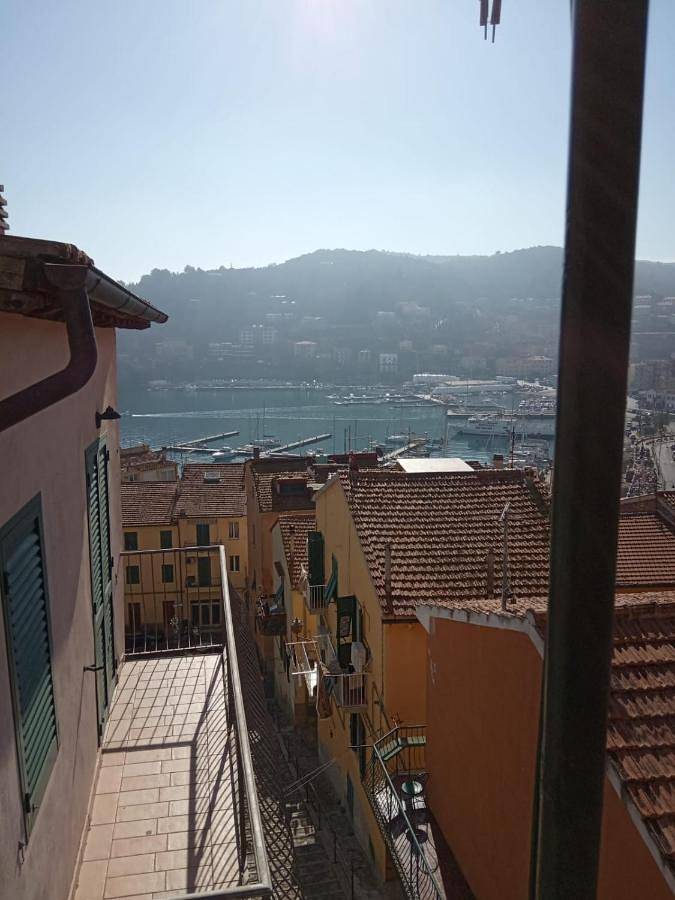 Ferienwohnung für 4 Personen, mit Ausblick und Balkon - 1