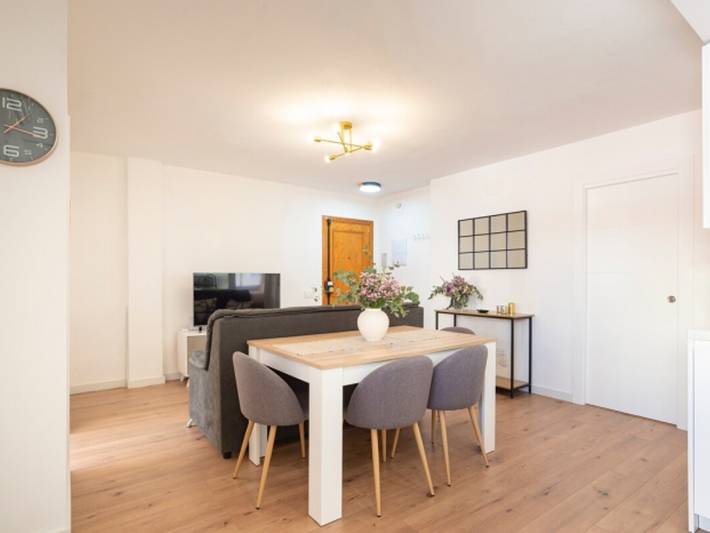 Apartamento entero, Apartamento con terraza cerca de la playa, incluye aparcamiento in La Cala del Moral, Rincón de la Victoria