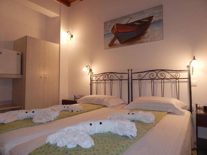 Chambre d’hôte pour 4 personnes, avec jardin dans Tinos - 3