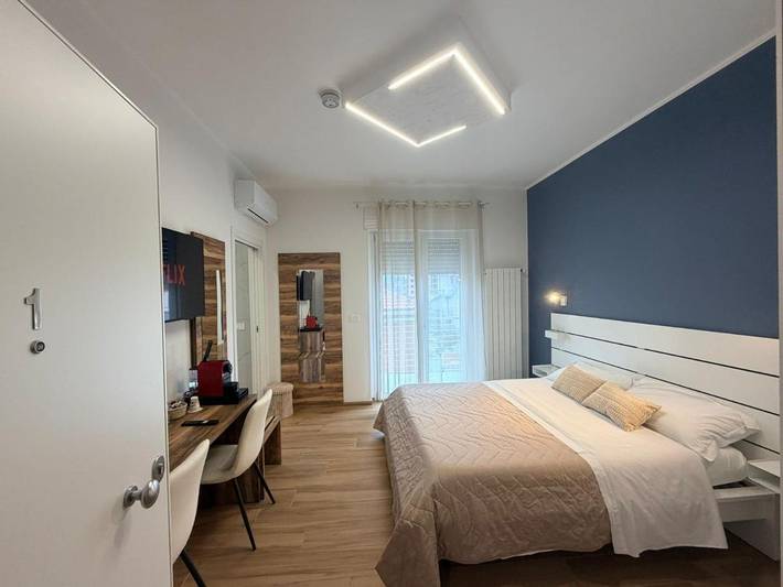 B&b per 2 persone, con giardino e balcone a Montesilvano Marina