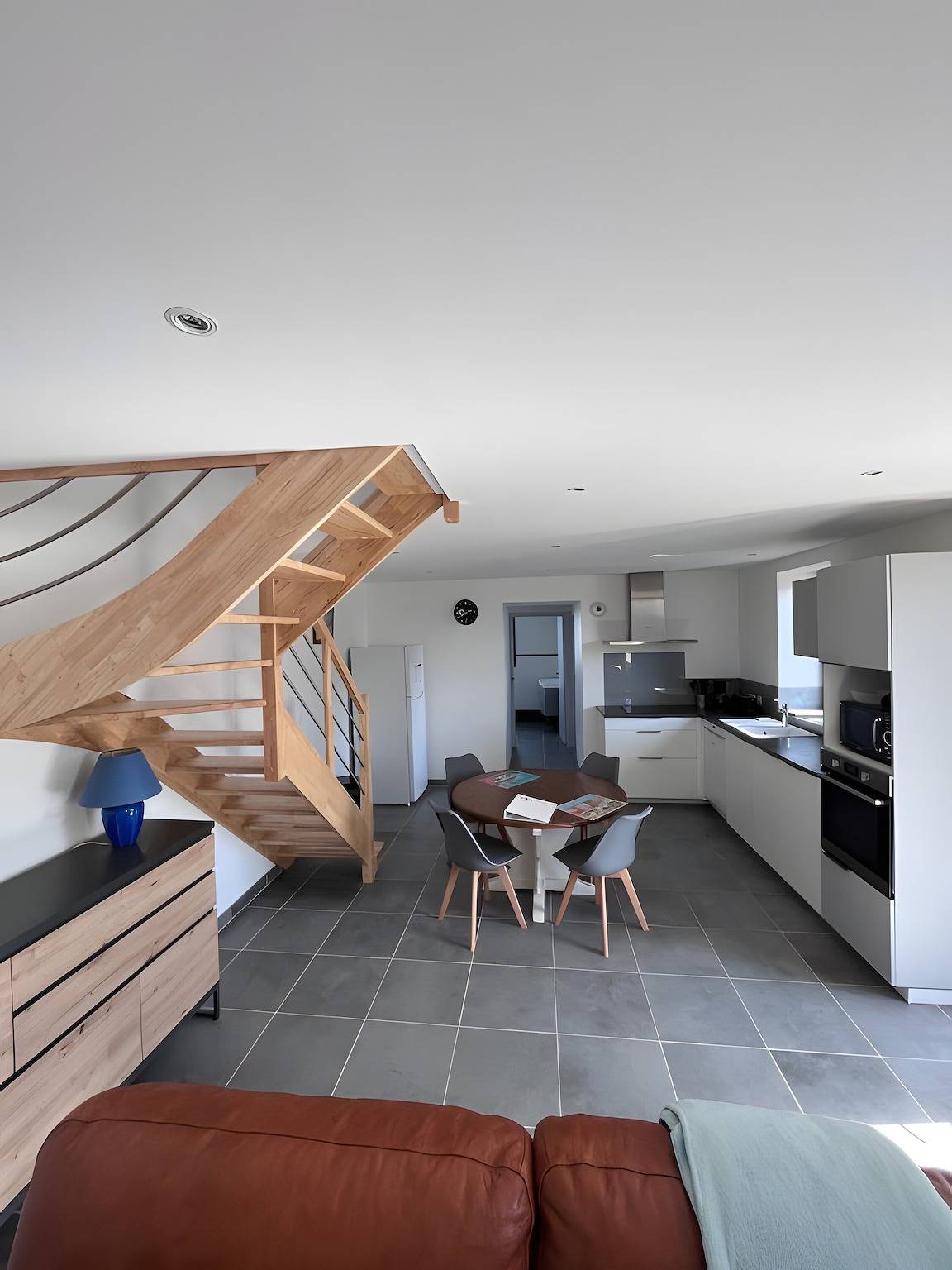 Holiday Home 'Gîte Ty Breizh' with Private Terrace and Wi-Fi in Plougrescant, Pink Granite Coast