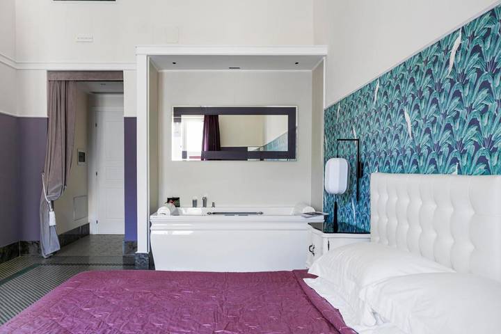 Location de vacances pour 2 personnes, avec piscine ainsi que terrasse et vue, animaux acceptés à Milazzo - 2