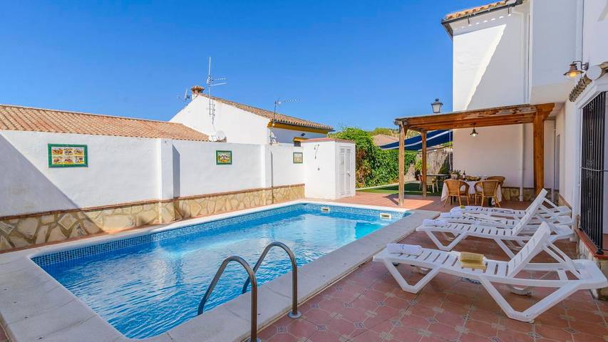 Casa rural para 10 personas, con balcón/terraza y piscina en El Bosque - 3