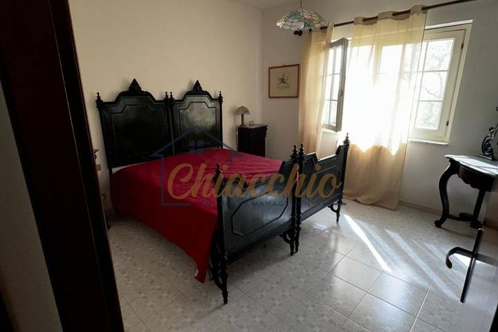 Gîte pour 8 personnes, avec terrasse ainsi que vue et jardin, animaux acceptés à Policastro Bussentino - 4