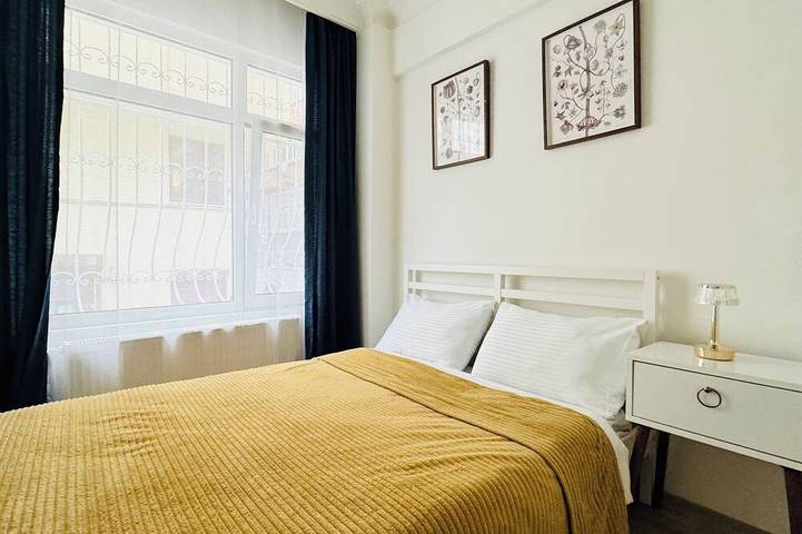 Apartamento entero, Bosphorus View Duplex in Central Istanbul  2Br  Sleeps 6 in Beyoğlu, Estambul