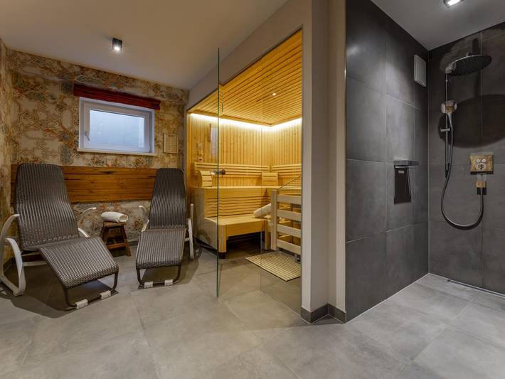 Chalet für 8 Personen, mit Sauna und Garten in Leogang - 2