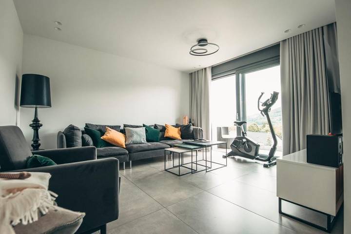 Ferienwohnung für 4 Personen, mit Balkon und Terrasse sowie Garten und Ausblick in Plettenberg - 2