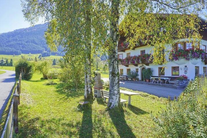 Ferienhaus für 4 Personen, mit Balkon und Garten sowie Seeblick und Ausblick am Kaiserwinkl - 2
