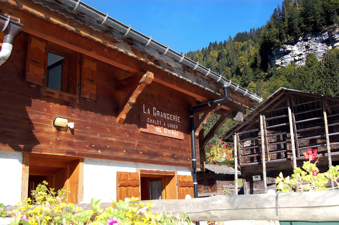 Maison de vacances 'Chalet La Grangerie' avec vue sur la montagne, terrasse privée et Wi-Fi in Montriond, Les Portes du Soleil