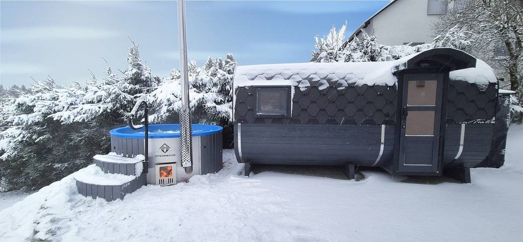 Ferienhaus für 8 Personen, mit Balkon und Whirlpool sowie Garten und Kinderpool im Sauerland - 2