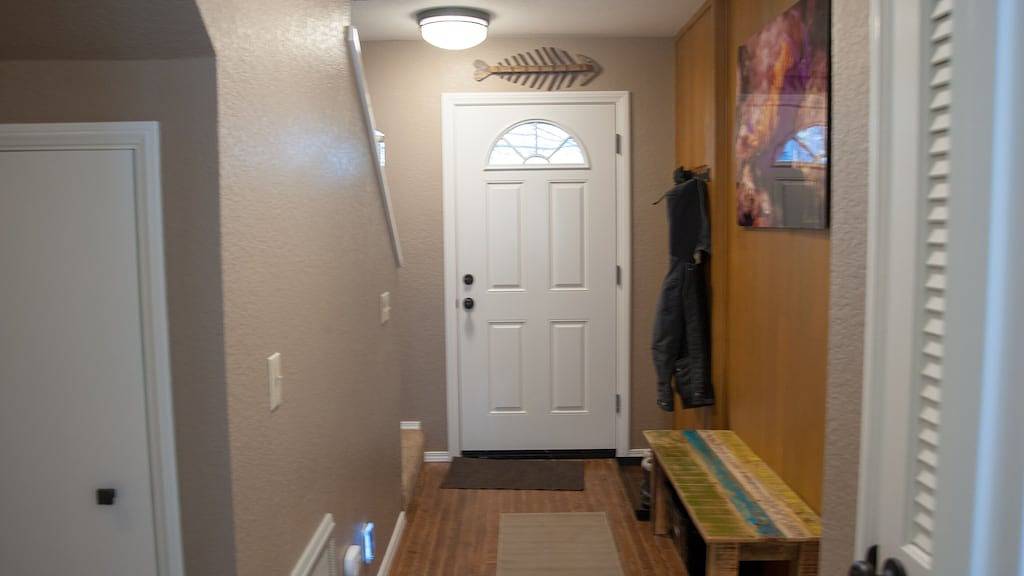 Ganze Wohnung, Private Whirlpool in der Wohnung, neue Samsung Gourmet Küche, neue Bettwäsche und Dekor in Mammoth Lakes, Mammoth Mountain