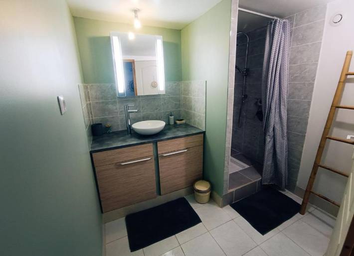 Gîte pour 6 personnes, avec jardin ainsi que vue et piscine à Biras - 2