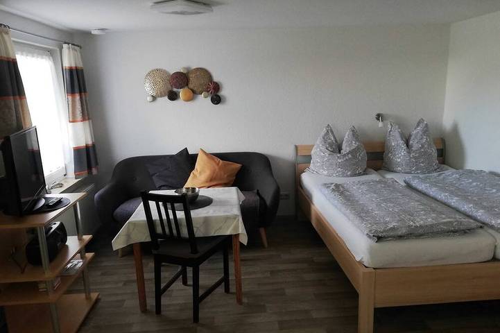 Bungalow für 2 Personen, mit Terrasse in Rostock - 2