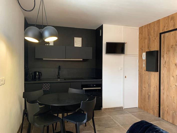 Appartement entier, Charmant appart rénové 2 pièces, sur pistes, luxe 3 pers in Pra-Loup (station de ski), Pra-Loup
