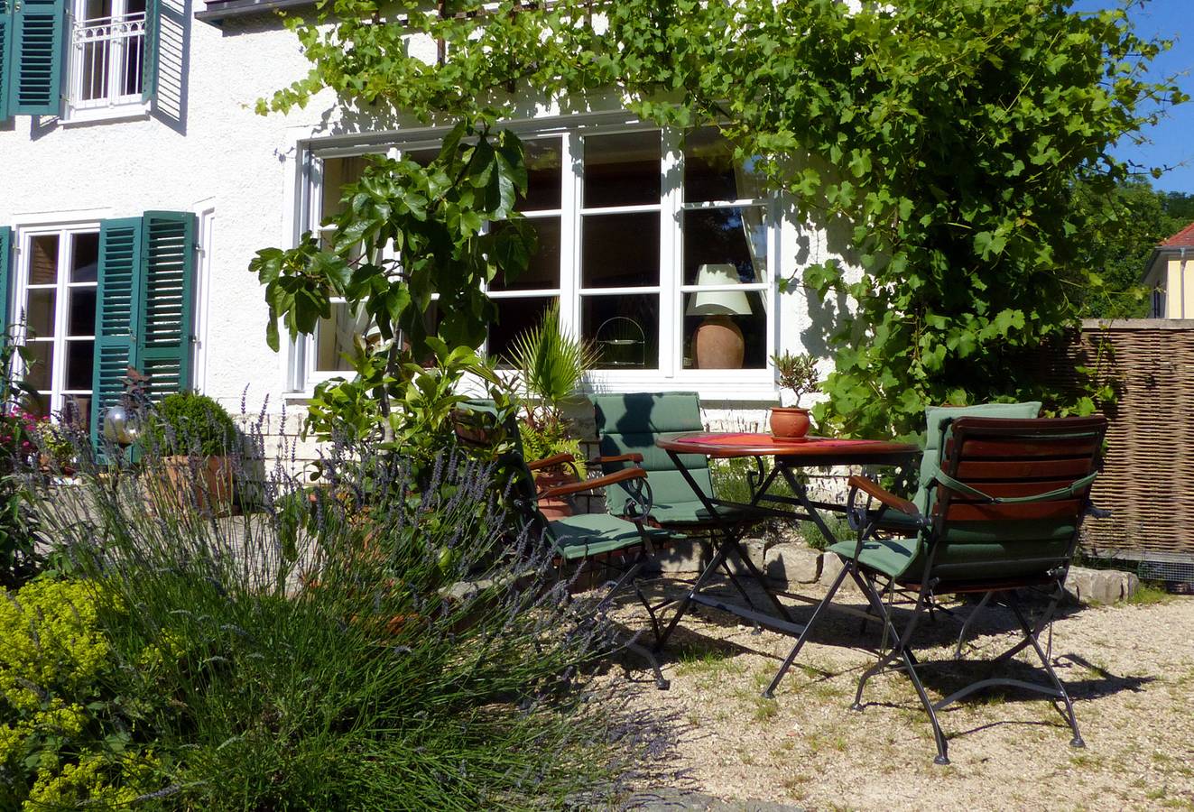 Bed and Breakfast unter den Linden - Oskar Mayer in Nördlingen, Zwaben (Bayern)