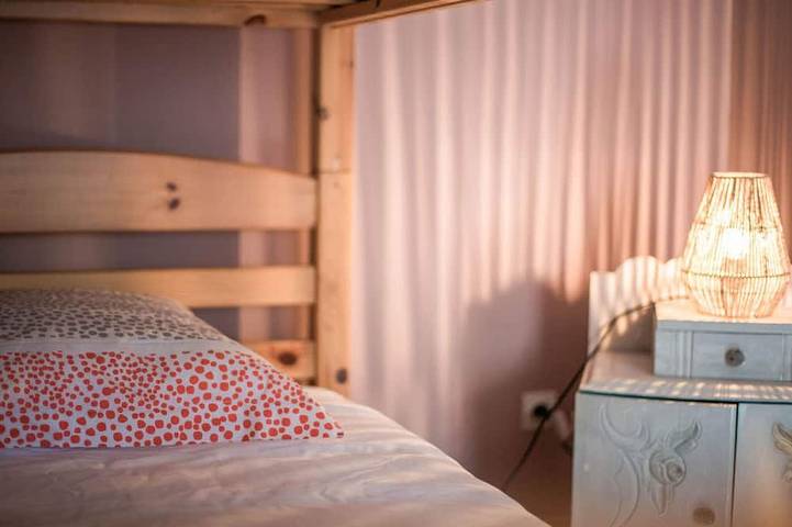 Gîte pour 6 personnes, avec terrasse et jardin à Saint-Léonard-des-Bois - 4