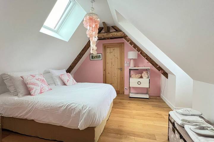 Location de vacances pour 20 personnes, avec jardin à Anlhiac - 3