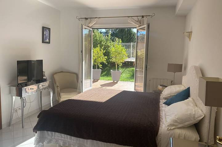 Location de vacances pour 9 personnes, avec terrasse et jardin à Morosaglia - 2