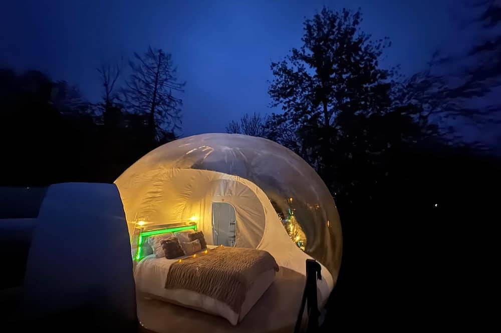 La bulle Love  Au Domaine Du Pré Dieu in Crécy-sur-Serre, Aisne