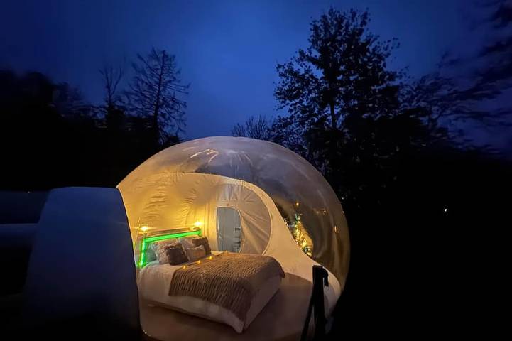 Location de vacances pour 2 personnes, avec balcon ainsi que sauna et jacuzzi à Crécy-sur-Serre