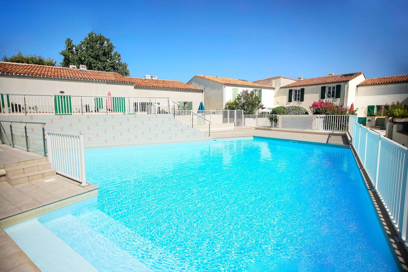 Apartamento entero, La Maison de L'Île de Ré - Proche du Port in Saint-Martin-de-Ré, Isla de Ré