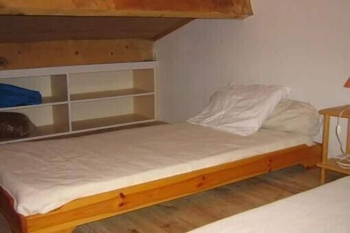 Appartement entier, Small, simple apartment in the heart of the Luberon countryside. in Bonnieux, Parc naturel régional du Luberon