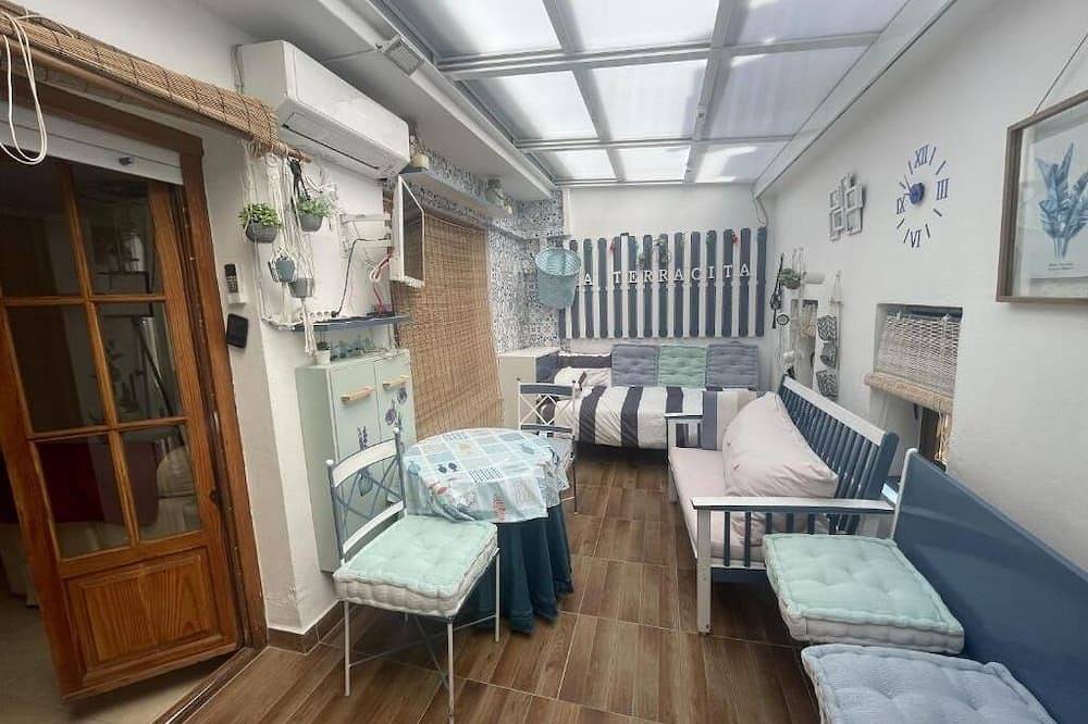 Ganze Wohnung, Apartment Varone Penthouse - City View Apartments near Cheste Circuit in Requena, Valencia Provinz