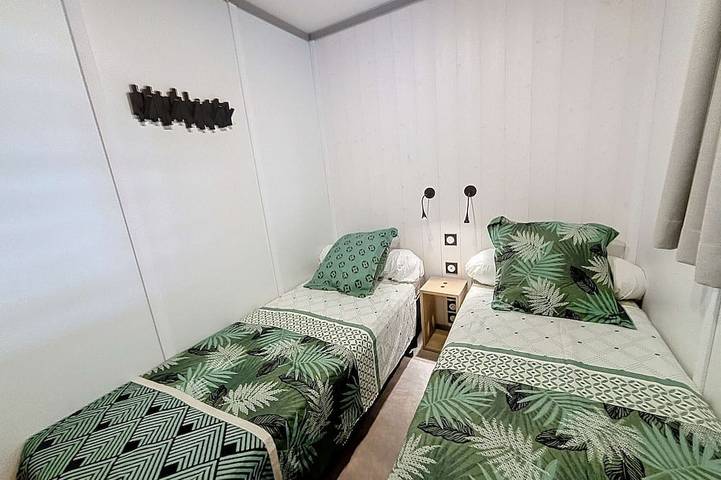 Chalet de lujo en Jullouville para 6 personas con piscina climatizada y WiFi in Jullouville, Côte de la Déroute