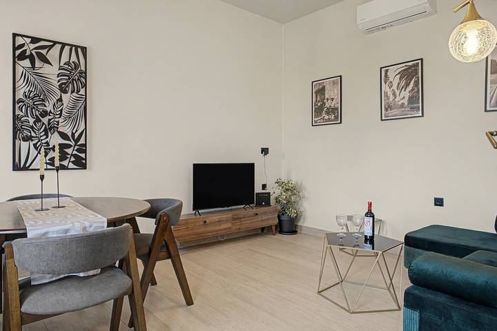 Ganze Wohnung, Apartment 'Casa Autentica 1933' mit privatem Balkon in Kos Stadt, Kos