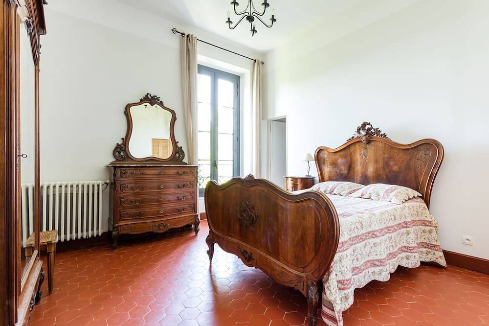 Lodging in house of master located at the heart of the vines in Marseillan in Marseillan, Côte d'Améthyste