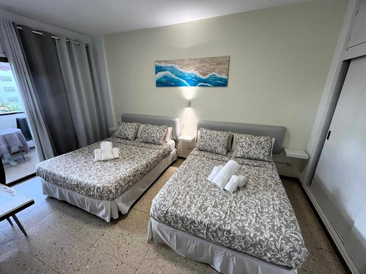 Appartamento intero, Appartamento Vacanze 'Sunny Gardenplaya - Playa' con Vista Montagna, Piscina e Wi-Fi in Maspalomas, San Bartolomé de Tirajana