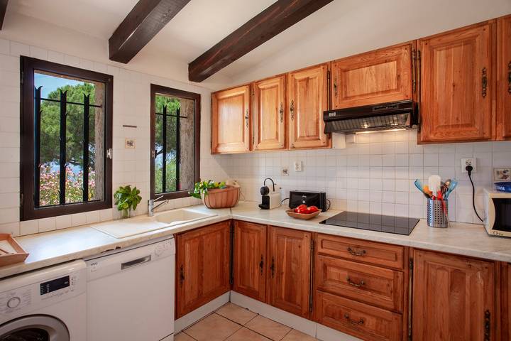 Location de vacances pour 6 personnes, avec terrasse et jardin à Corbara - 3