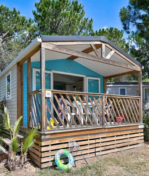Camping pour 4 personnes, avec terrasse