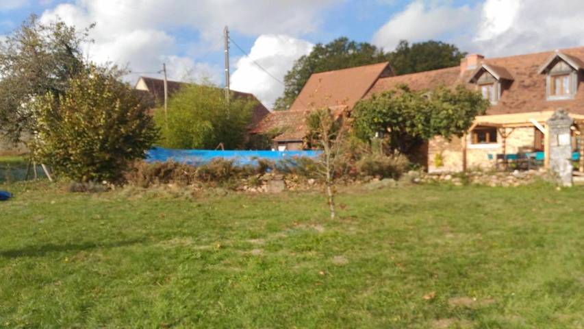 Chambre d’hôte pour 3 personnes, avec piscine ainsi que jardin et vue dans Parc naturel régional Périgord-Limousin - 3