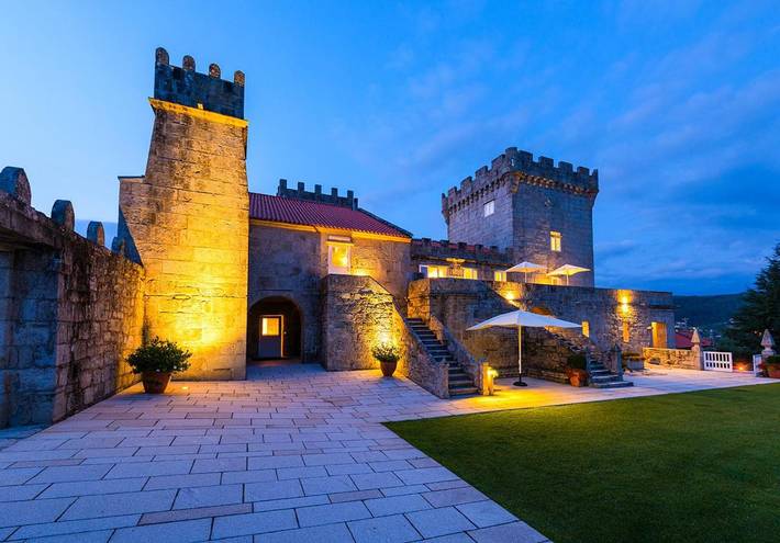 Hôtel pour 3 personnes, avec jardin ainsi que piscine et vue à Tomiño - 3