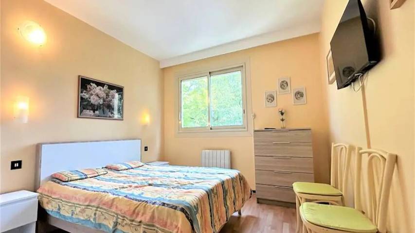 Gîte pour 3 personnes, avec balcon dans Thermes de Gréoux les Bains