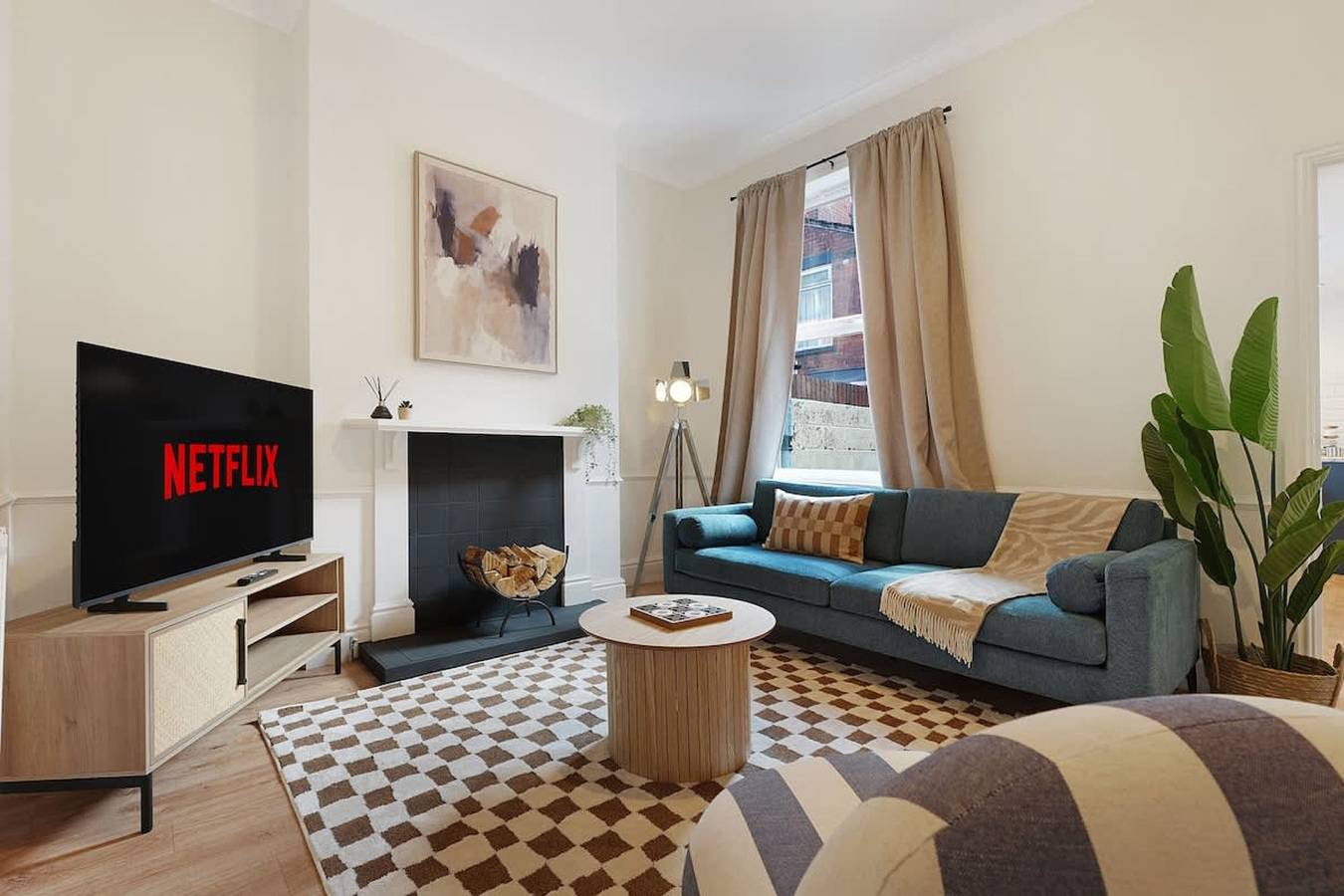Charming Village Retreat   4Br   Sleeps 8   by Stay With Us in Kingston-upon-Hull, Yorkshire and the Humber