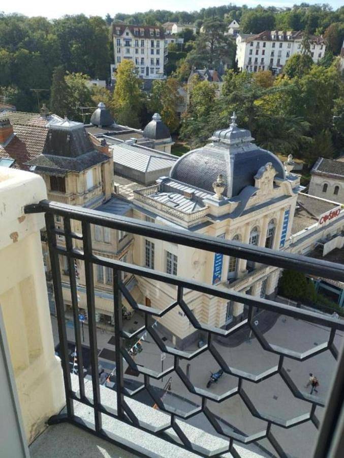 Gîte pour 2 personnes, avec vue et balcon dans Thermes Henry Chatel Guyon - 4
