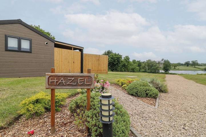 Holiday rental for 2 people, with garden and hot tub as well as sauna in Leicestershire