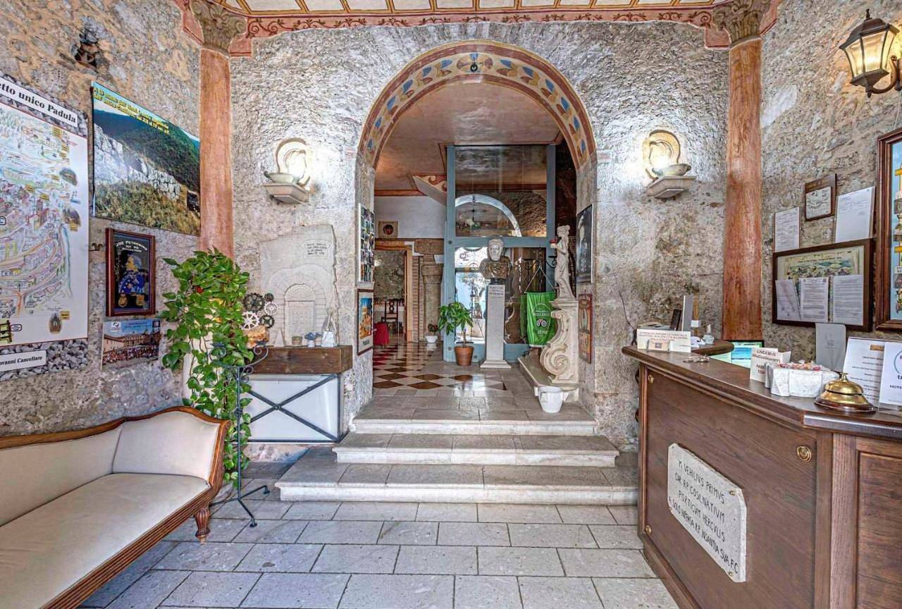 Villa Cosilinum in Padula, Cilento