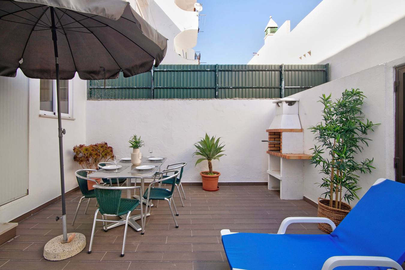 Entire apartment, Apartment "Casa Da Letinhas" with Private Terrace, Wi-Fi & Air Conditioning in Albufeira, Faro District