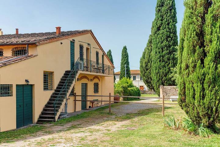Piscina Privata -Agriturismo Fattoria La Pieve- Villa Frantoio 8 km da Pisa in Calci, Pisa e dintorni